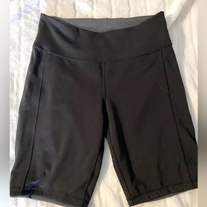 Reversible biker shorts